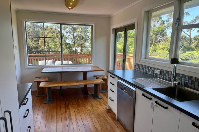 Photo of property in 15 Wiremu Place, Blagdon, New Plymouth, 4310