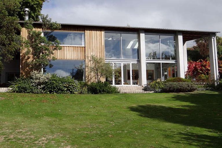 Photo of property in 9 Cholmondeley Lane, Governors Bay, Lyttelton, 8971