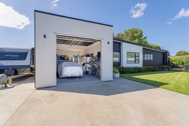 Photo of property in 10 Voyager Place, Cooks Beach, Whitianga, 3591