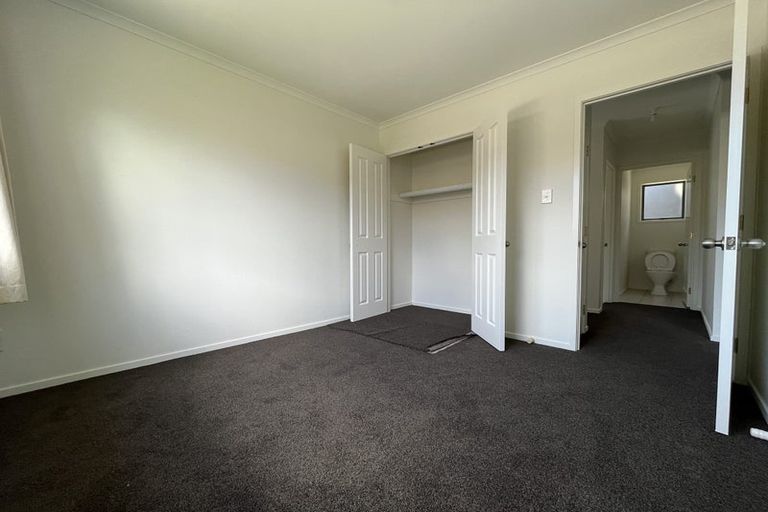 Photo of property in 87b Triangle Road, Massey, Auckland, 0614