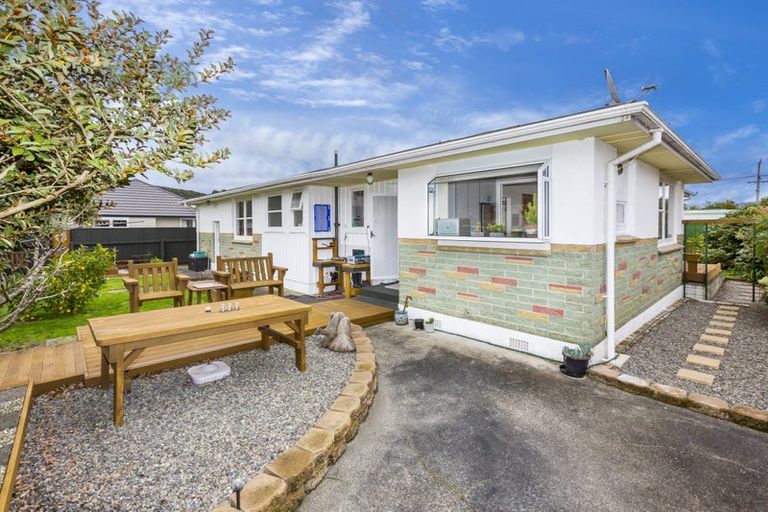 Photo of property in 12a Ebdentown Street, Ebdentown, Upper Hutt, 5018