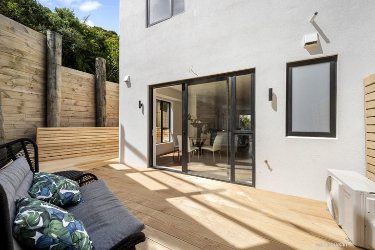 Photo of property in 29 Cathie Place, Karori, Wellington, 6012