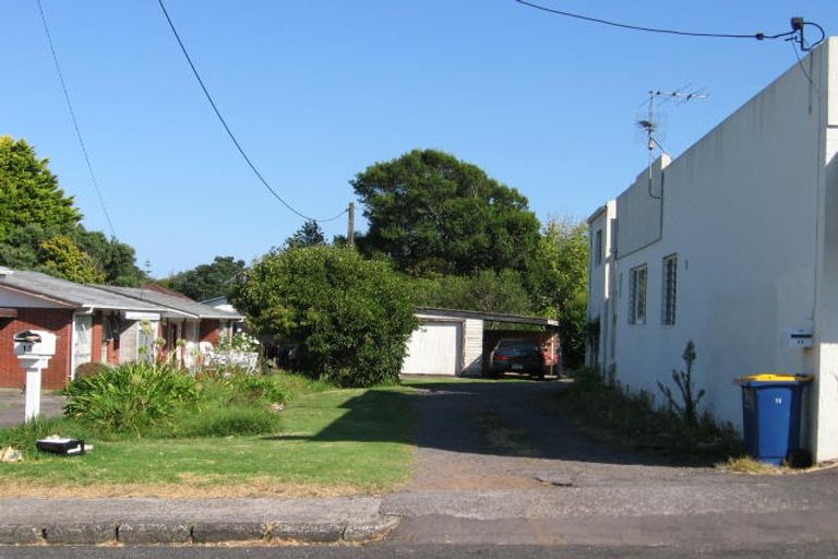 Photo of property in 13 Tane Street, New Lynn, Auckland, 0600