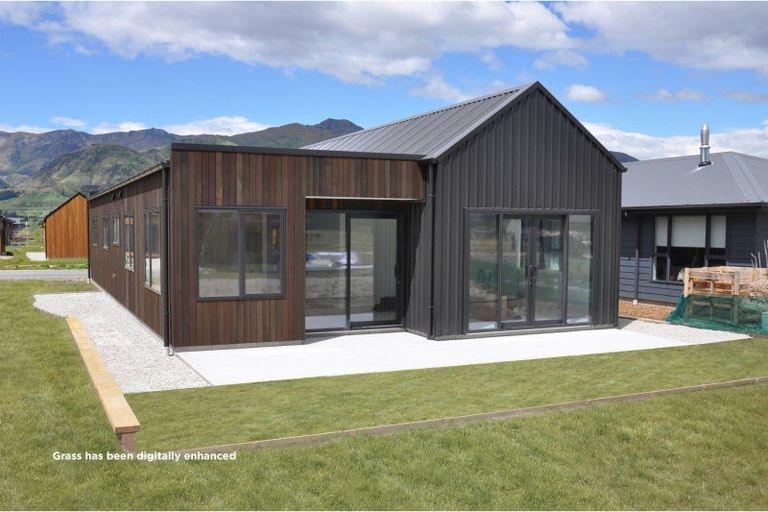 Photo of property in 4 Dunn Street, Lake Hawea, Wanaka, 9382