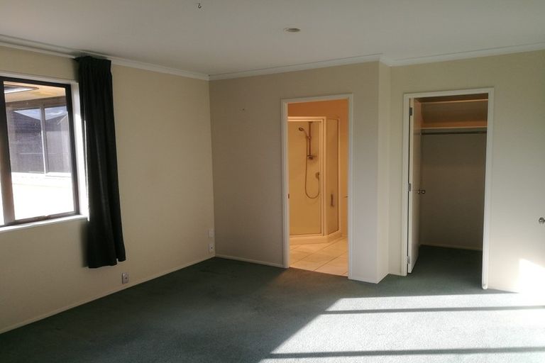 Photo of property in 3 Woodgreen Way, Hamilton East, Hamilton, 3216