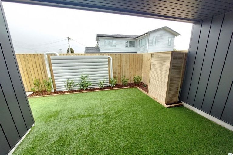 Photo of property in 1/87 Taikata Road, Te Atatu Peninsula, Auckland, 0610