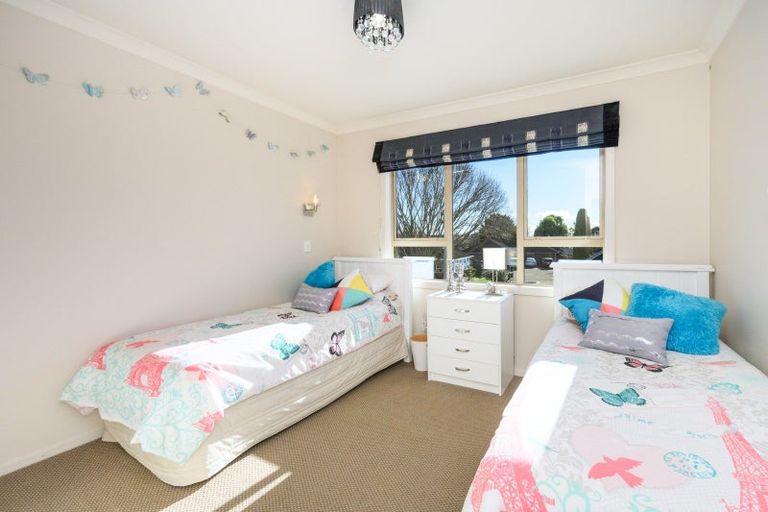 Photo of property in 14 Churchill Avenue, Hokowhitu, Palmerston North, 4410