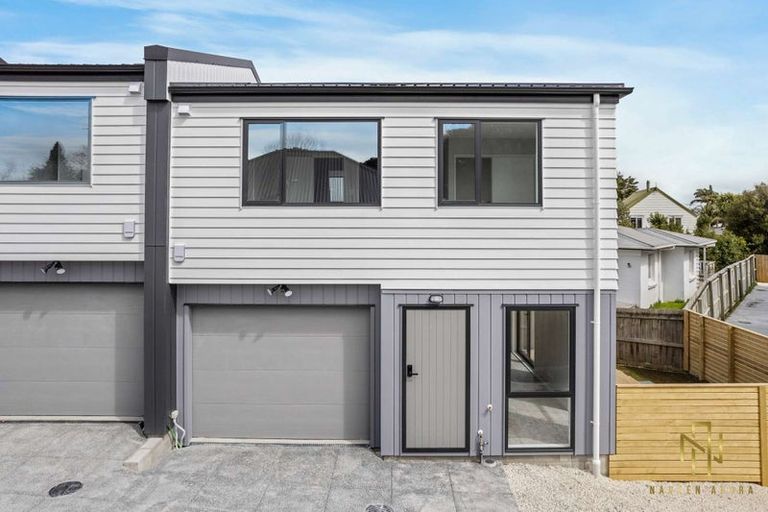 Photo of property in 2 Whangamaru Way, Papakura, 2110