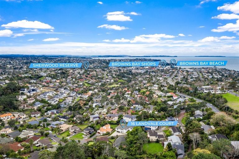 Photo of property in 16 Landvale Court, Browns Bay, Auckland, 0630