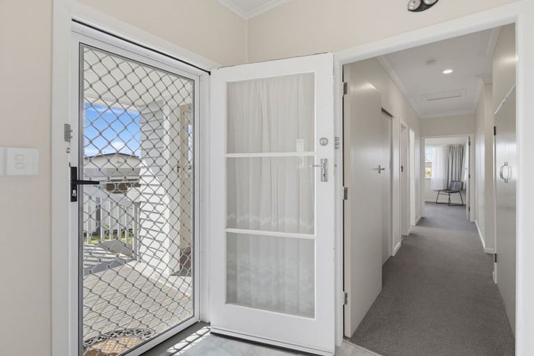 Photo of property in 37 Hooper Avenue, Pukekohe, 2120