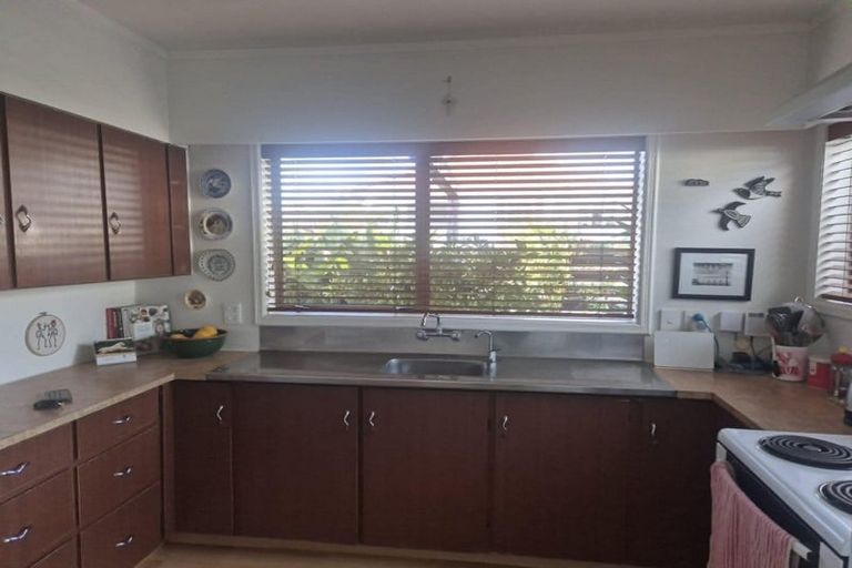 Photo of property in 102 Liardet Street, New Plymouth, 4310