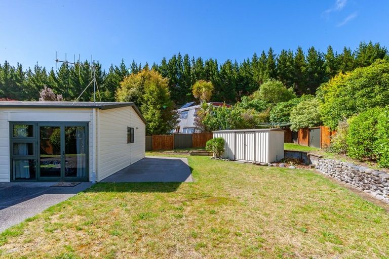 Photo of property in 7 Asher Avenue, Motuoapa, 3382