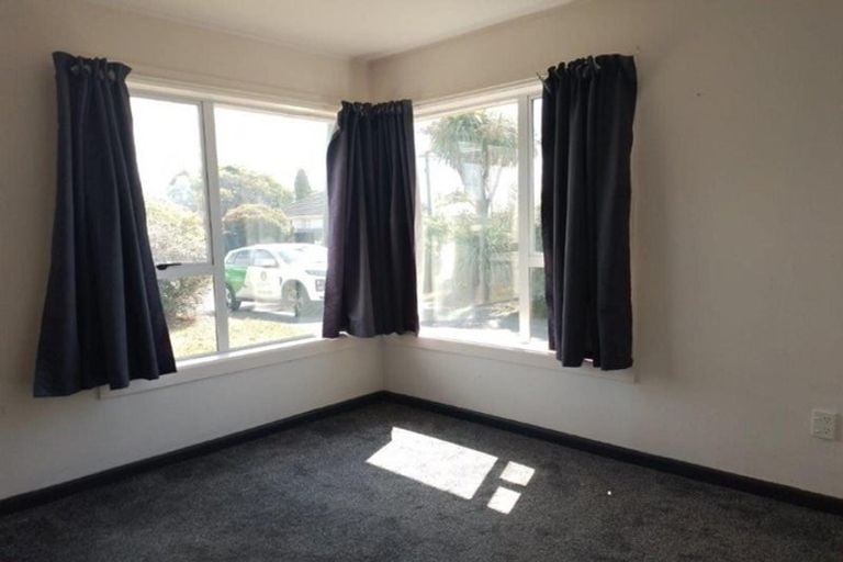 Photo of property in 24 Digby Place, Bromley, Christchurch, 8062