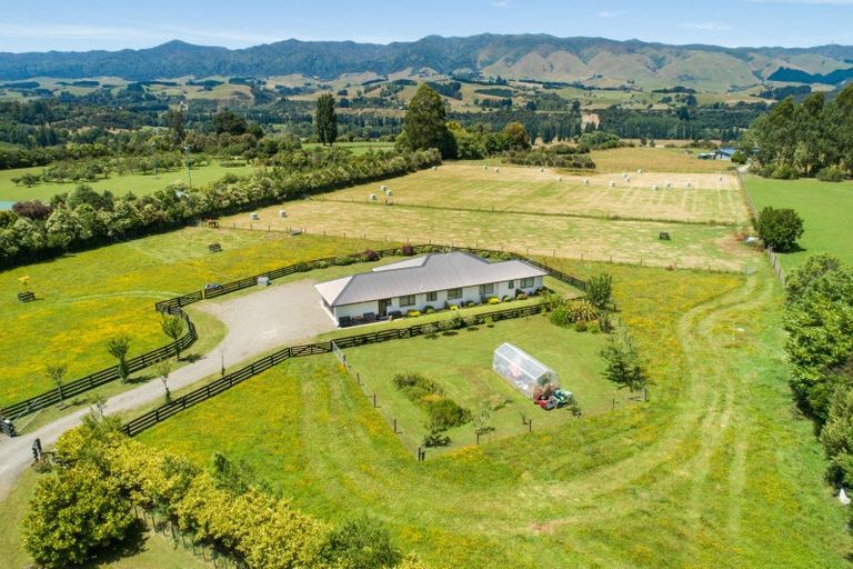 Photo of property in 946d Finnis Road, Pohangina, Ashhurst, 4884