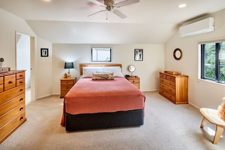 Photo of property in 2/139 Knights Road, Hutt Central, Lower Hutt, 5010