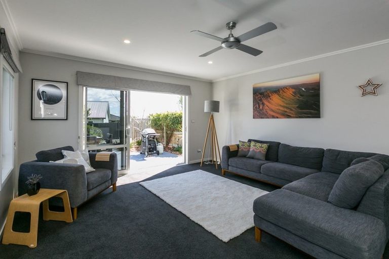 Photo of property in 75a Arataki Road, Havelock North, 4130