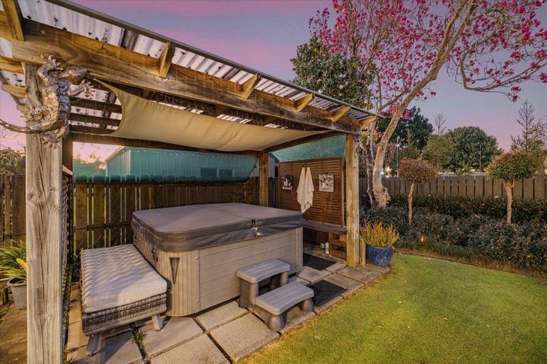 Photo of property in 6 Cherry Way, Bethlehem, Tauranga, 3110