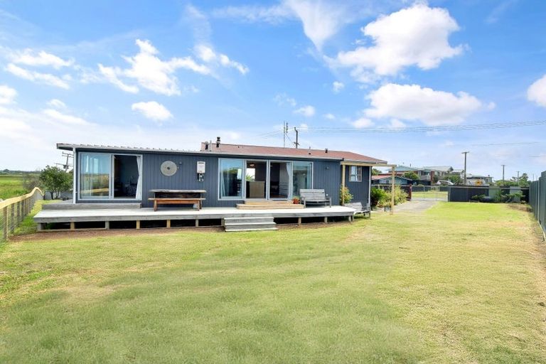 Photo of property in 342 Pukehina Beach Road, Pukehina, Te Puke, 3189