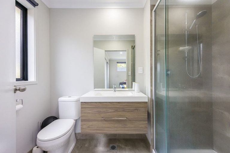 Photo of property in 1 Tuaraki Drive, Wellsford, 0900