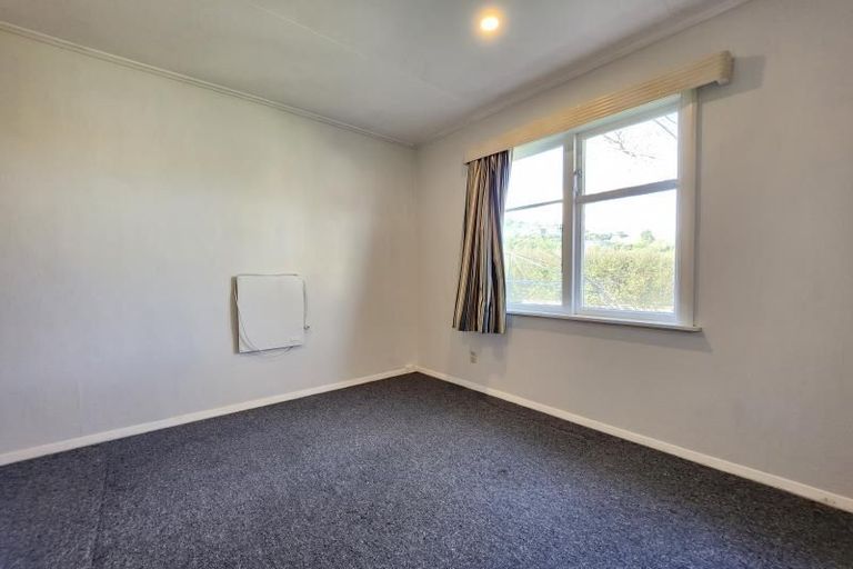 Photo of property in 118 Broderick Road, Johnsonville, Wellington, 6037