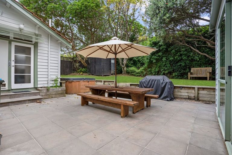 Photo of property in 8 Crossfield Road, Glendowie, Auckland, 1071