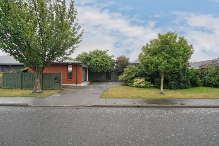 Photo of property in 10 Kingsbury Avenue, Rangiora, 7400