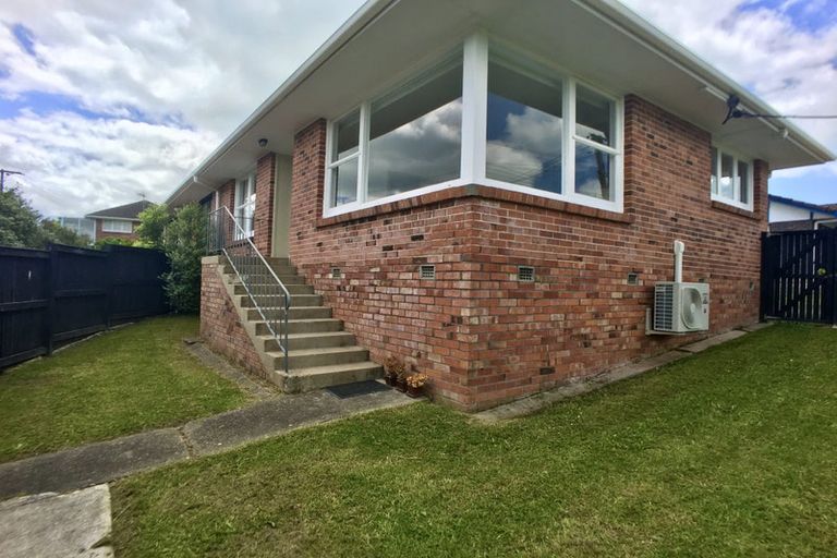 Photo of property in 1/54 Northboro Road, Belmont, Auckland, 0622