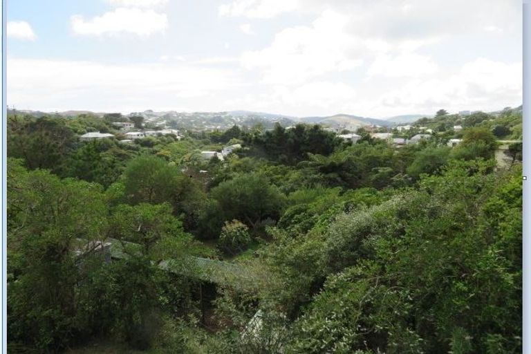 Photo of property in 84 Tarawera Road, Johnsonville, Wellington, 6037