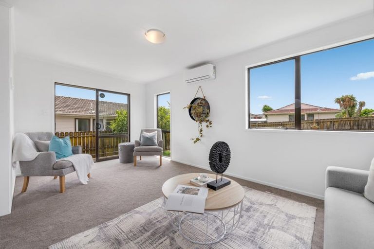 Photo of property in 2/17 Coombe Avenue, Otara, Auckland, 2023