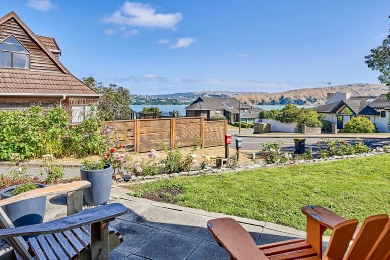 Photo of property in 22 The Crowsnest, Whitby, Porirua, 5024