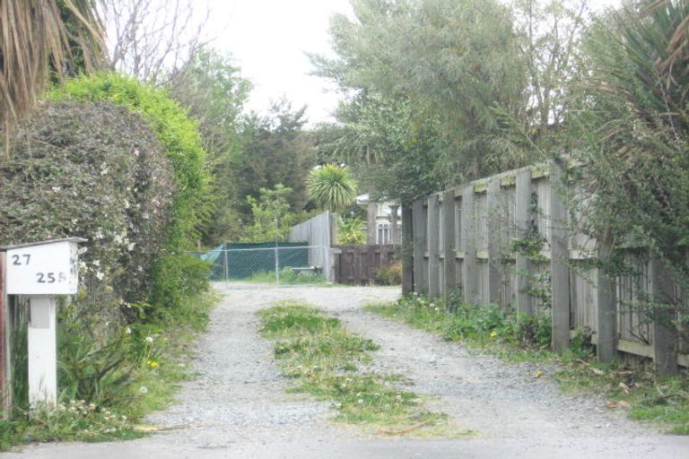 Photo of property in 27 Burnett Street, Oxford, 7430