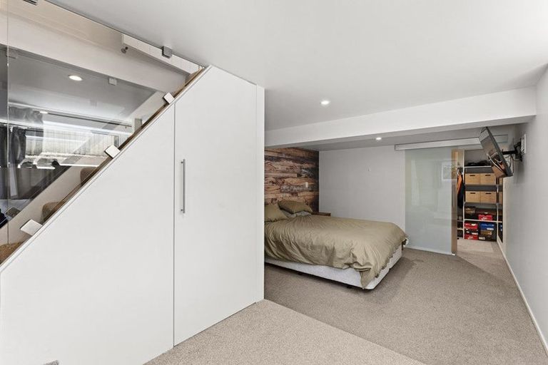 Photo of property in 15 Junction Street, Welbourn, New Plymouth, 4310