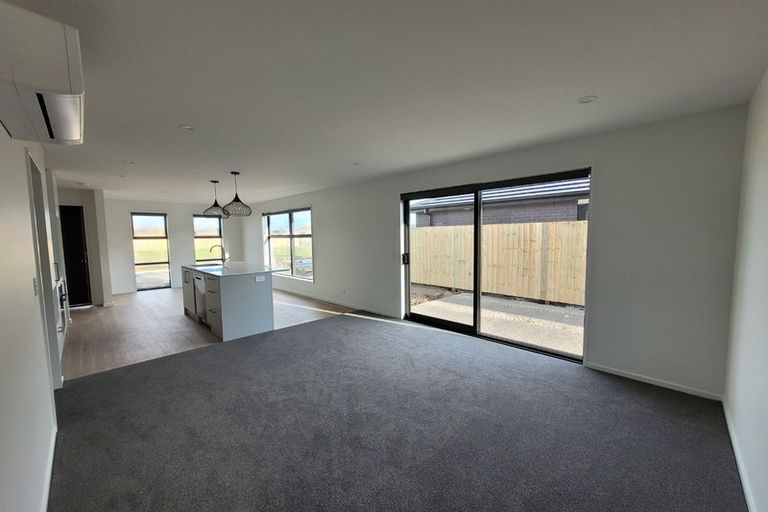 Photo of property in 5 Piopio Lane, Halswell, Christchurch, 8025