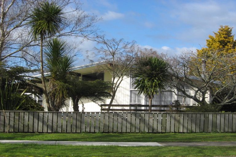 Photo of property in 38 Puriri Crescent, Edgecumbe, 3120