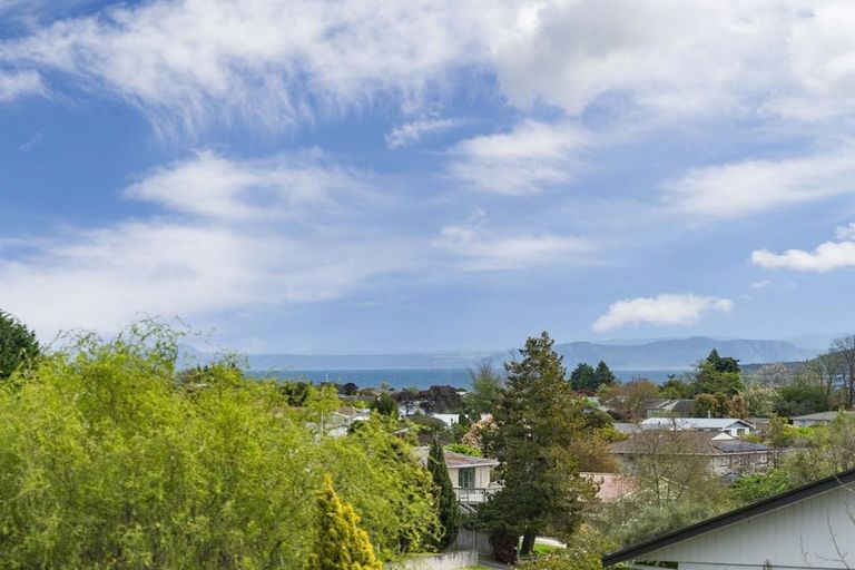 Photo of property in 56 Hyde Avenue, Richmond Heights, Taupo, 3330