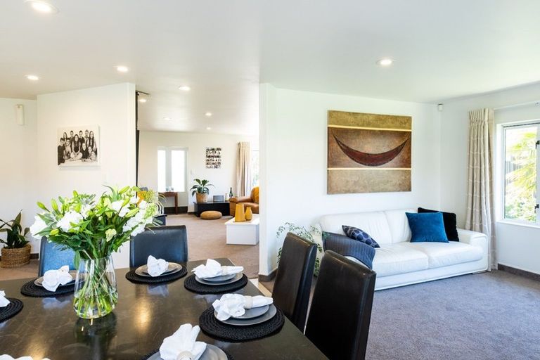 Photo of property in 123 Middle Road, Havelock North, 4130