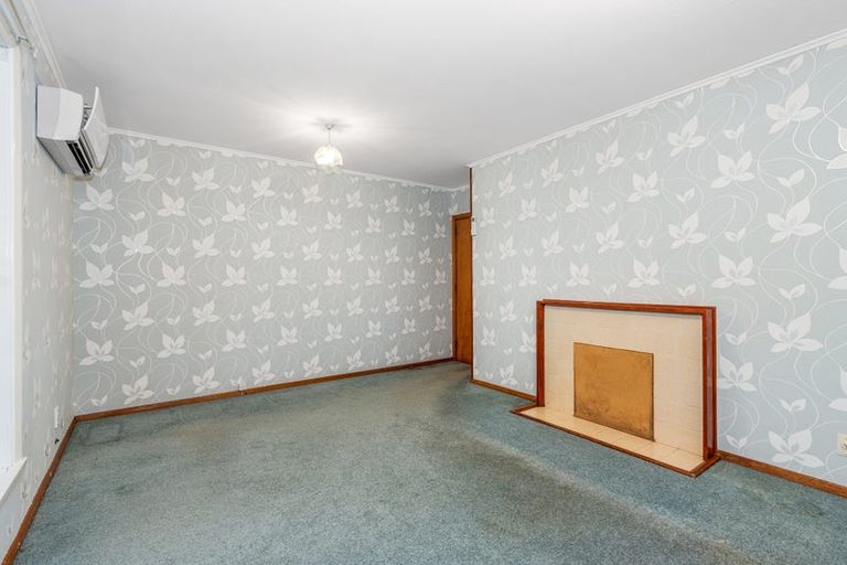 Photo of property in 14 Grosvenor Street, Redwood, Christchurch, 8051