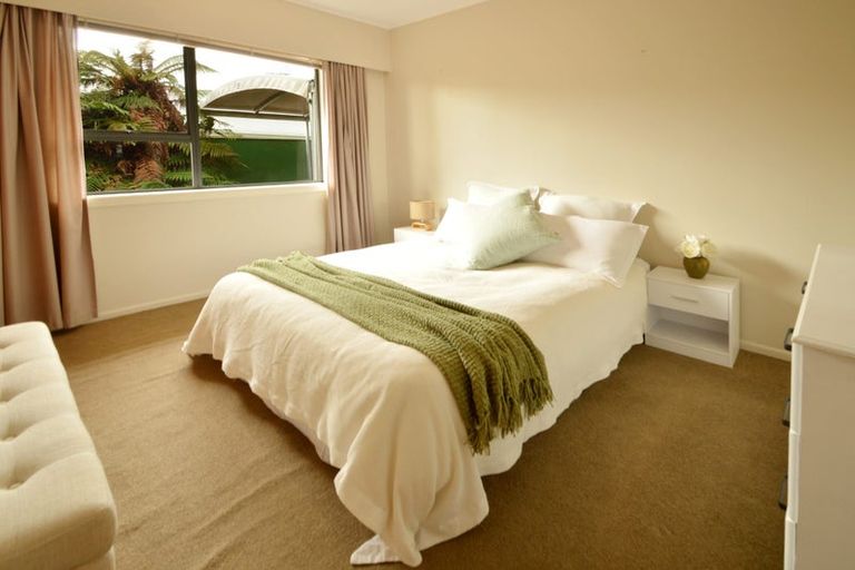 Photo of property in 6 Turner Place, Pukekohe, 2120