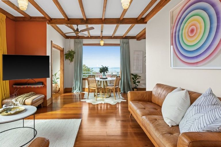 Photo of property in 3 Cobden Lane, Bluff Hill, Napier, 4110