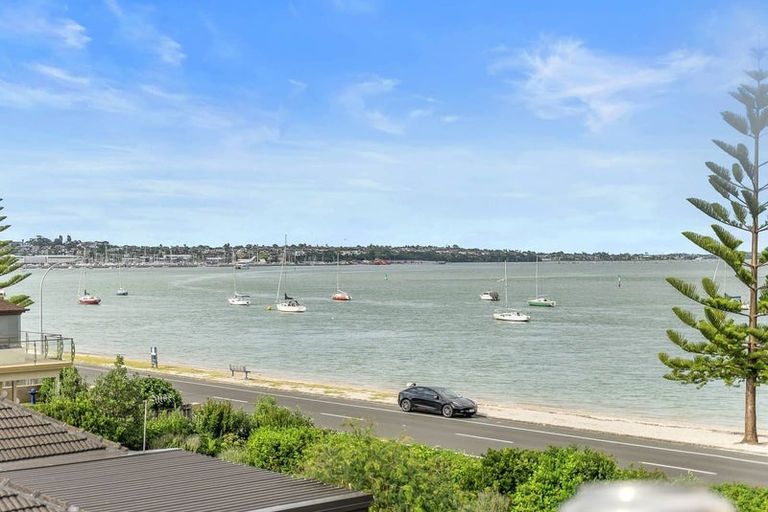Photo of property in 3/31 The Parade, Bucklands Beach, Auckland, 2012