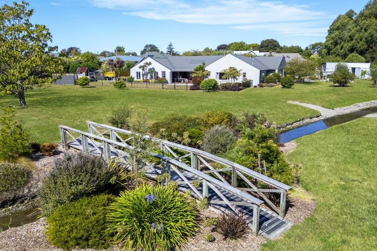 Photo of property in 7 Rexwood Estate, Carterton, 5713