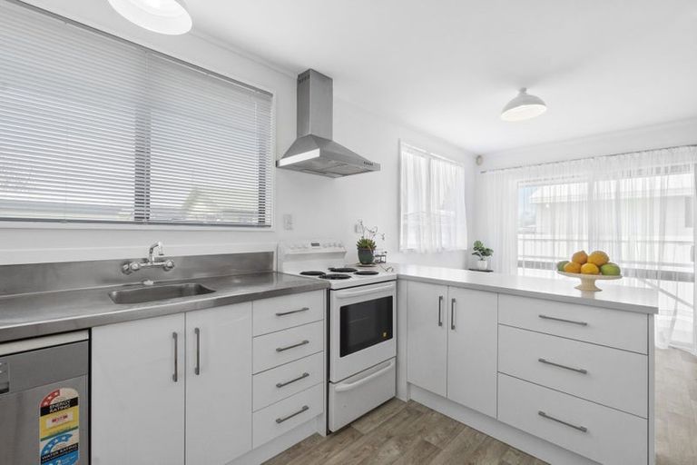 Photo of property in 39a Odlin Crescent, Nawton, Hamilton, 3200