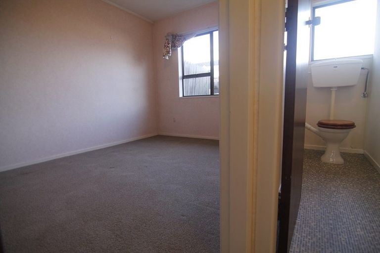 Photo of property in 3/36 Division Street, Riccarton, Christchurch, 8041