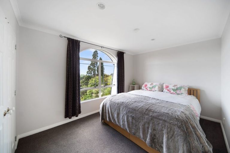 Photo of property in 19 Evelyn Road, Cockle Bay, Auckland, 2014