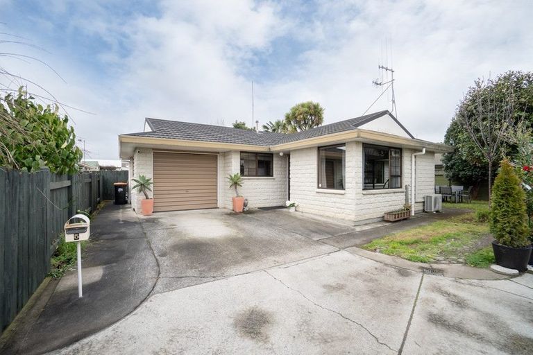 Photo of property in 5/64 Albert Street, Palmerston North, 4414