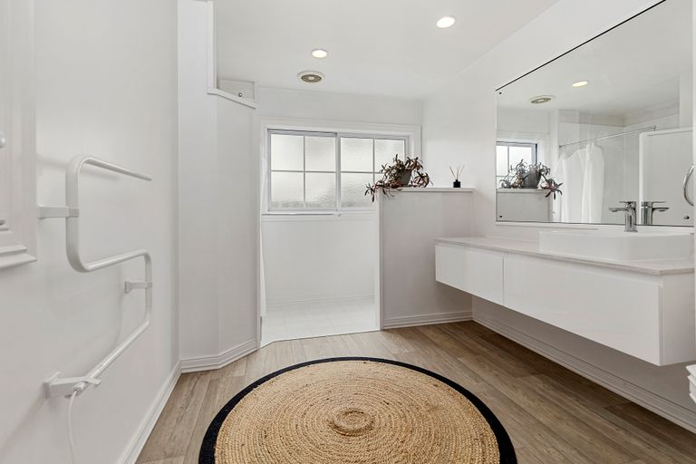 Photo of property in 20 Snells Beach Road, Snells Beach, 0920