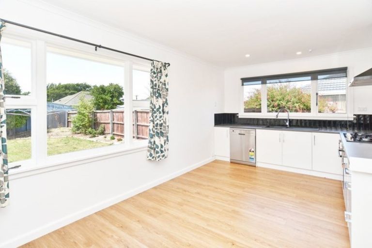 Photo of property in 8 Warblington Street, Aranui, Christchurch, 8061