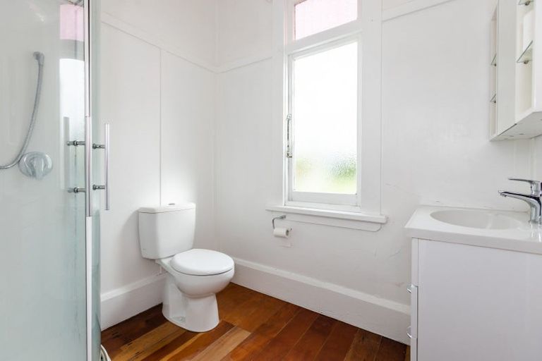 Photo of property in 42 Vigor Brown Street, Napier South, Napier, 4110