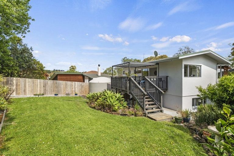 Photo of property in 22 Gails Drive, Okura, Albany, 0792