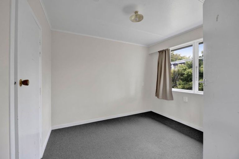 Photo of property in 19 Oranga Street, Marfell, New Plymouth, 4310